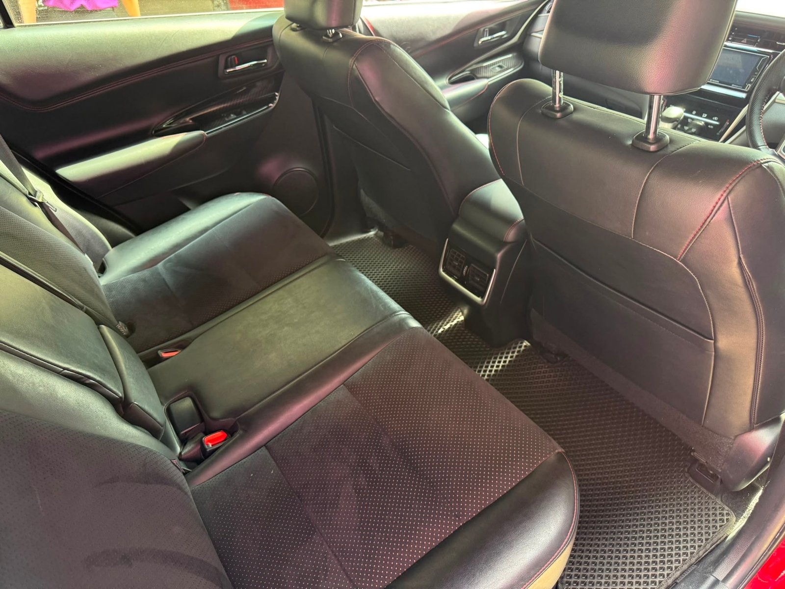Toyota Harrier G Grade photo 8
